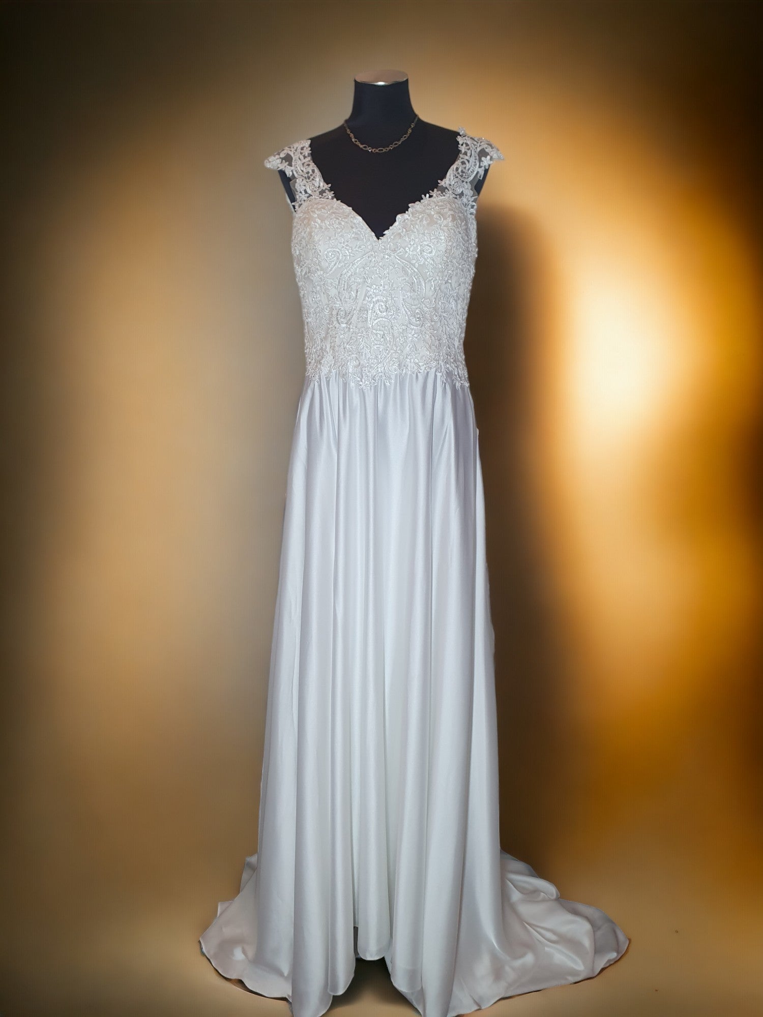 Tiamo Bella Crepe and Lace Gown