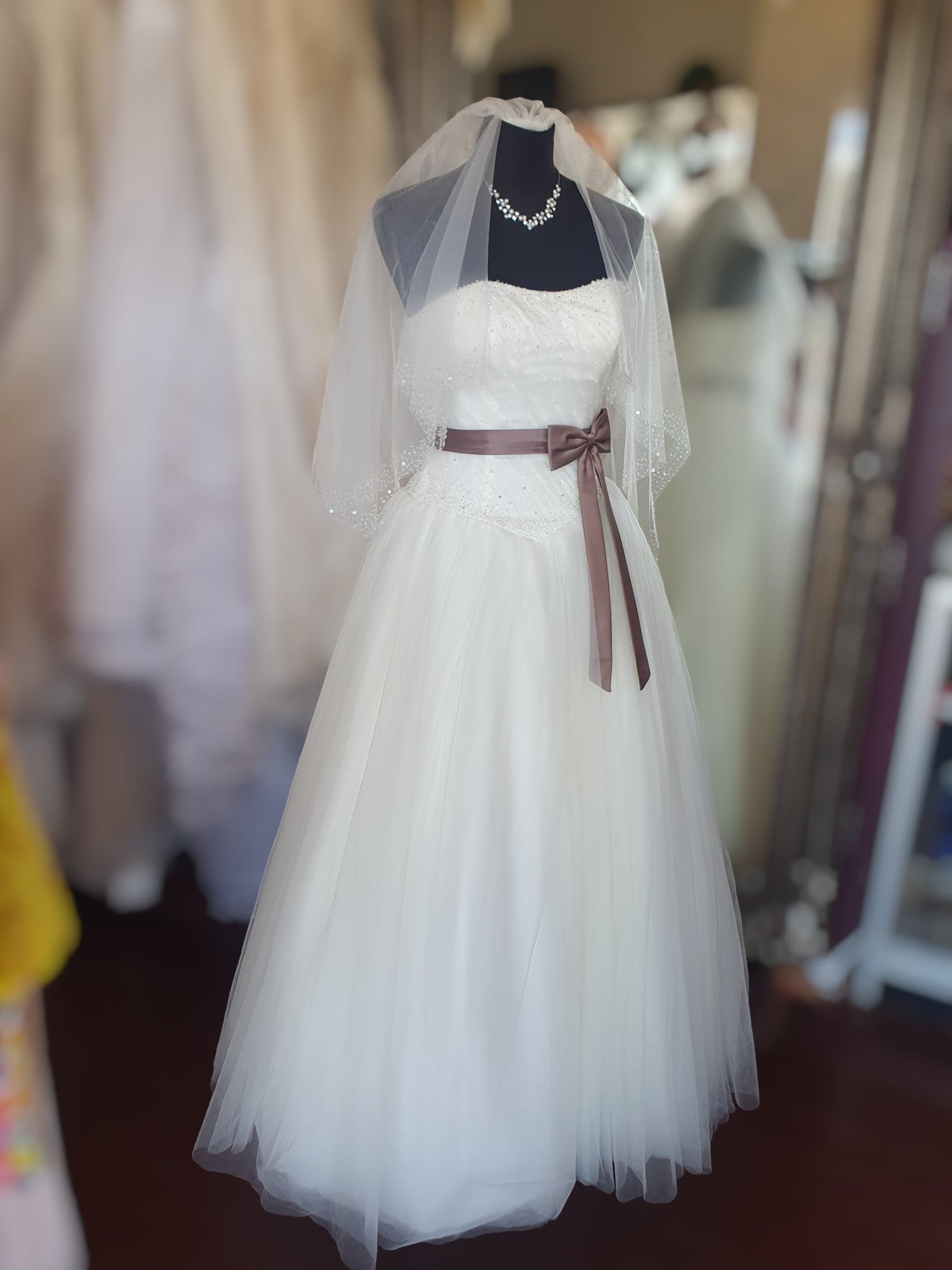 Aolisha Bridal Bride Wars Gown with Gloves and Veil