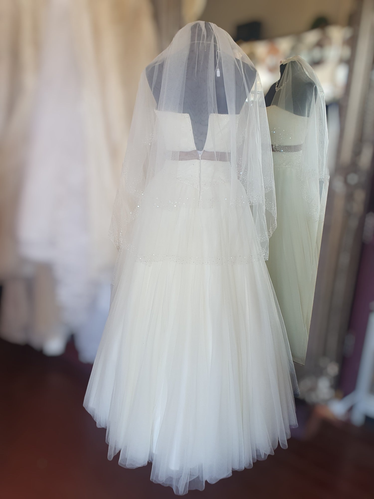 Aolisha Bridal Bride Wars Gown with Gloves and Veil