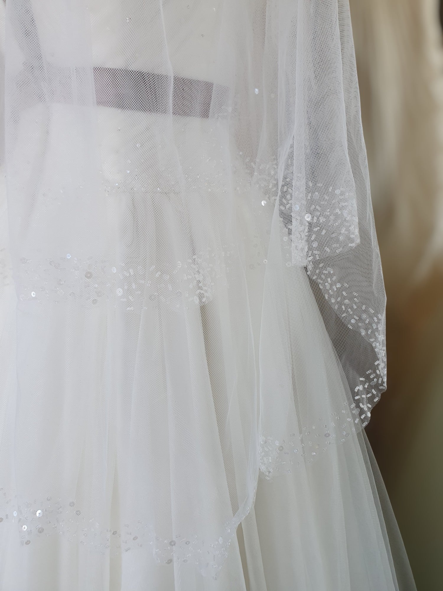 Aolisha Bridal Bride Wars Gown with Gloves and Veil