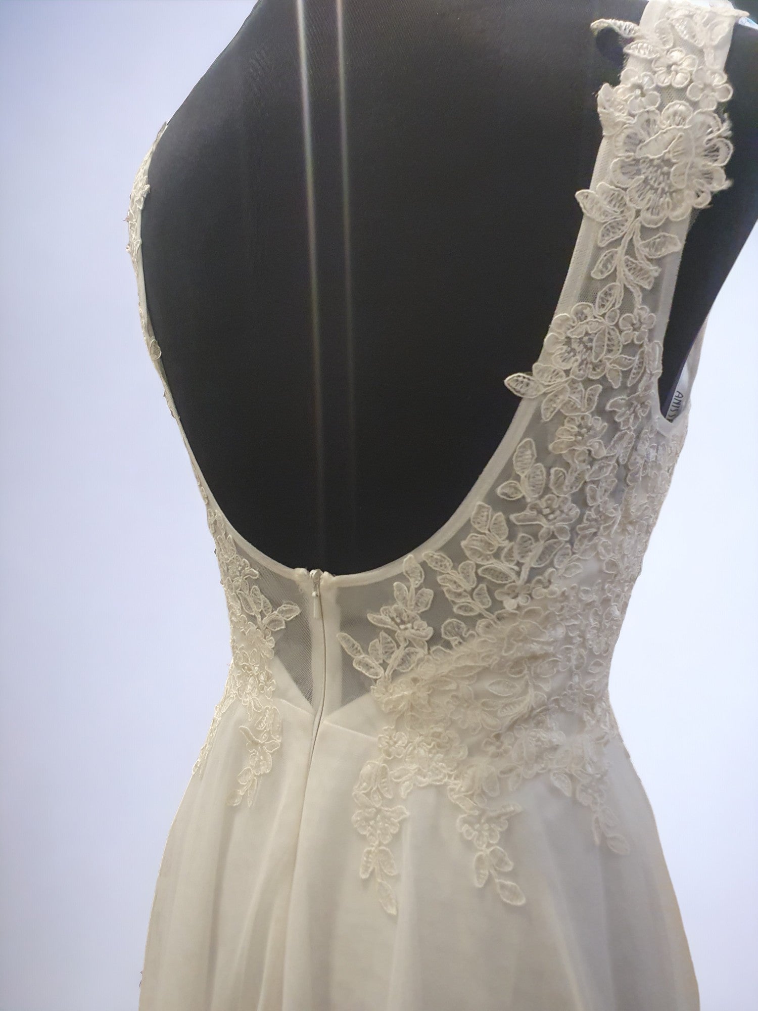Anenia Bridal Couture by Anissa