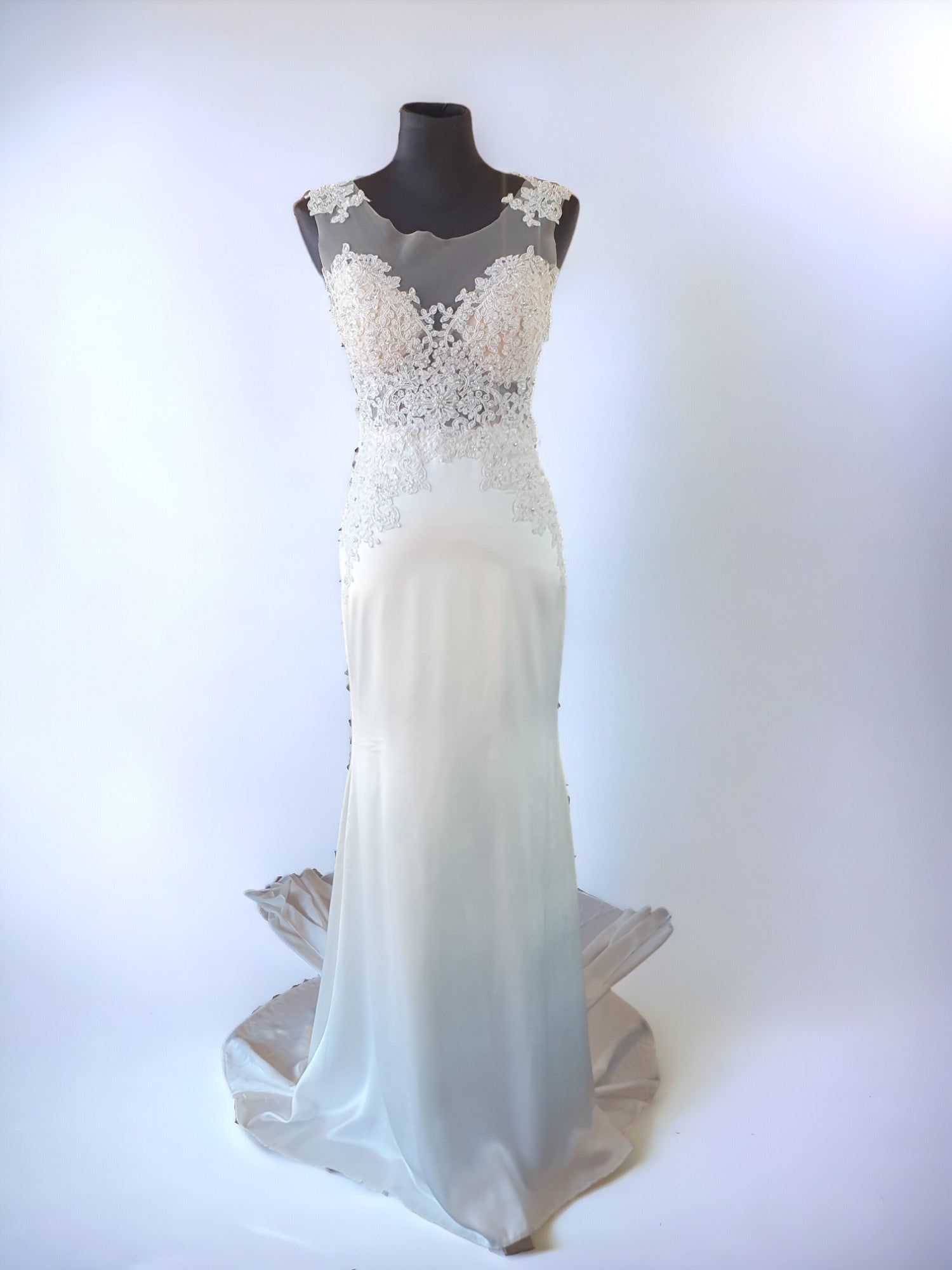 Fit & Flare Crepe Ivory Gown