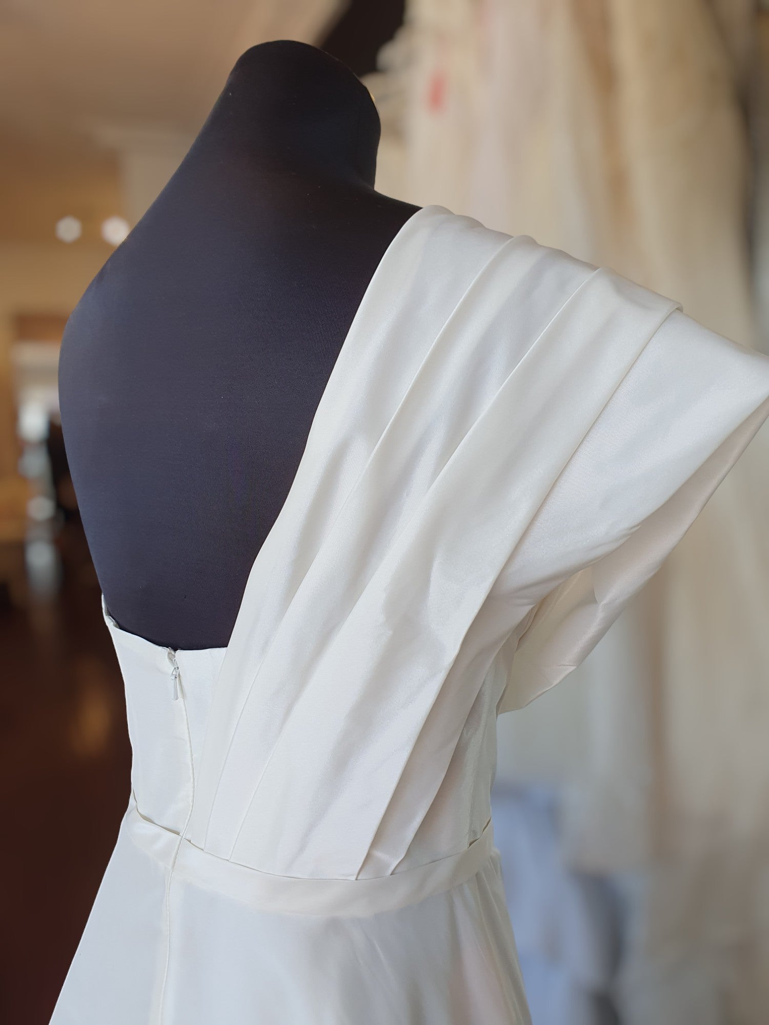 Eva Lendel Shell Gown