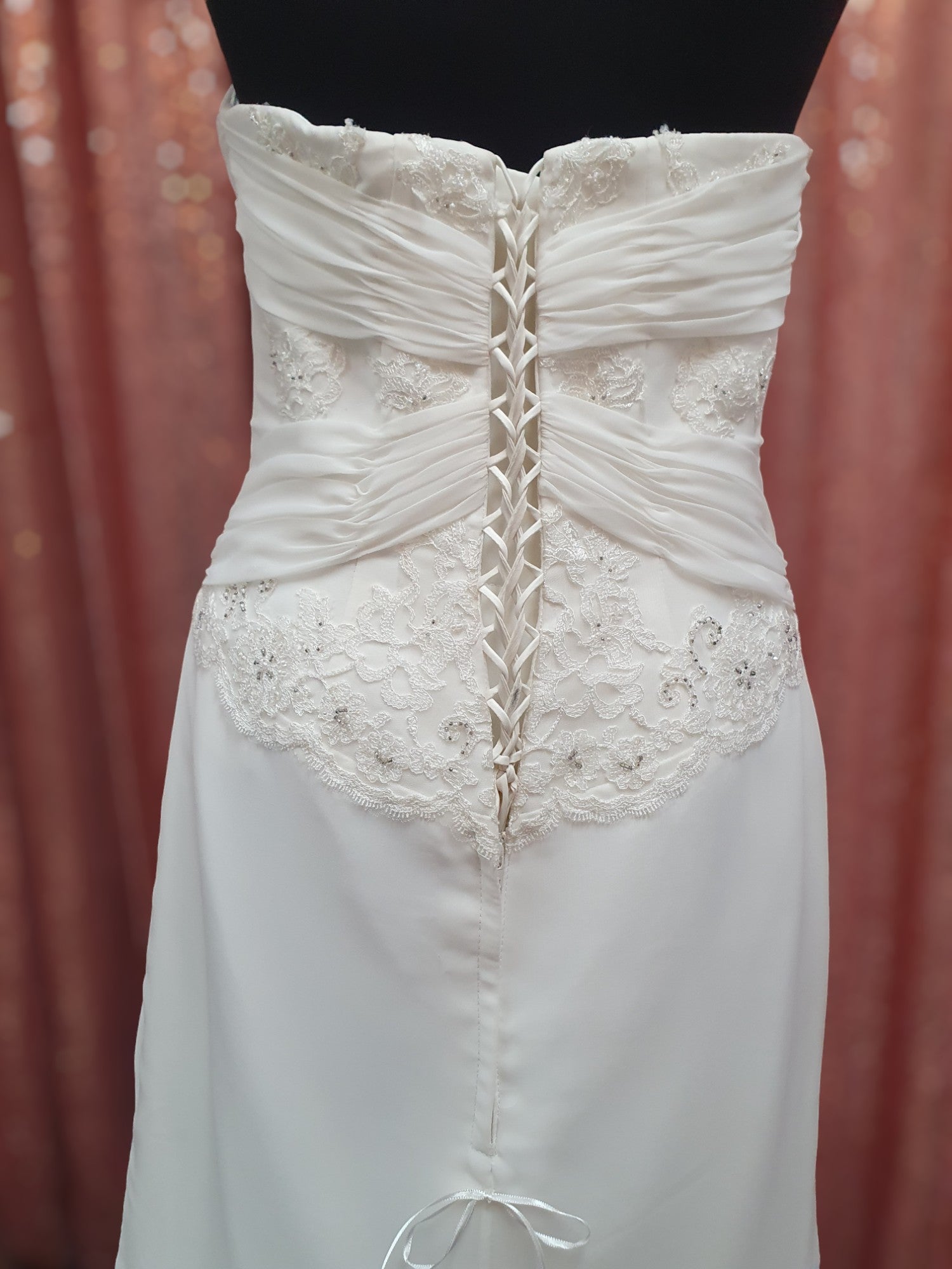 Size 16 Strapless Sweetheart Gown