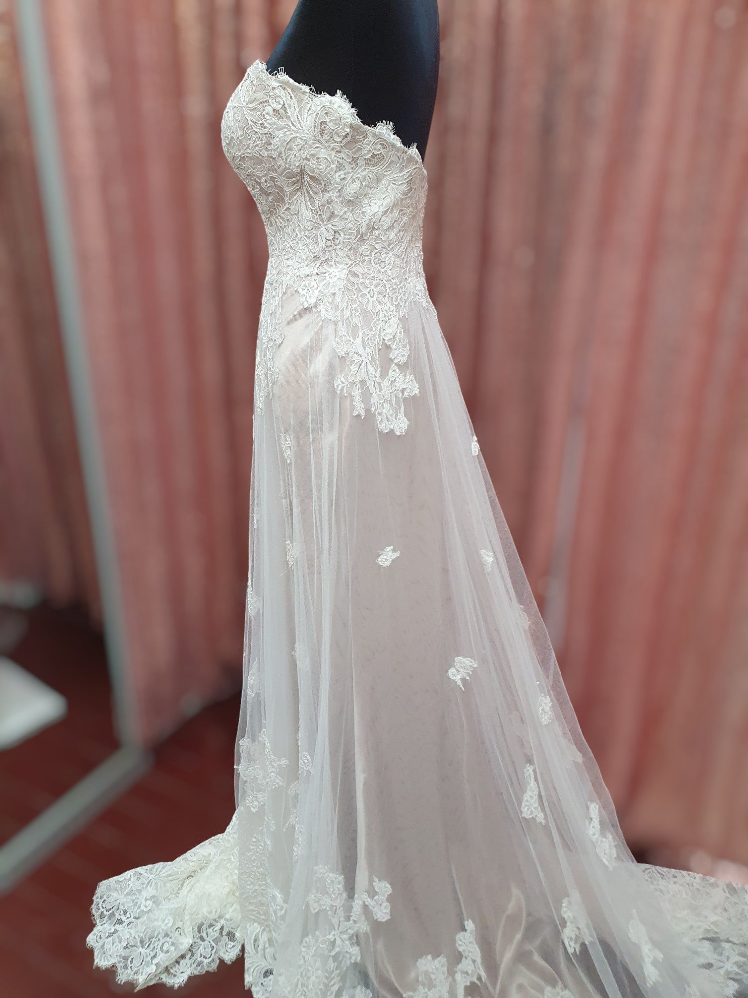 Stunning Tuscany Wedding Dress