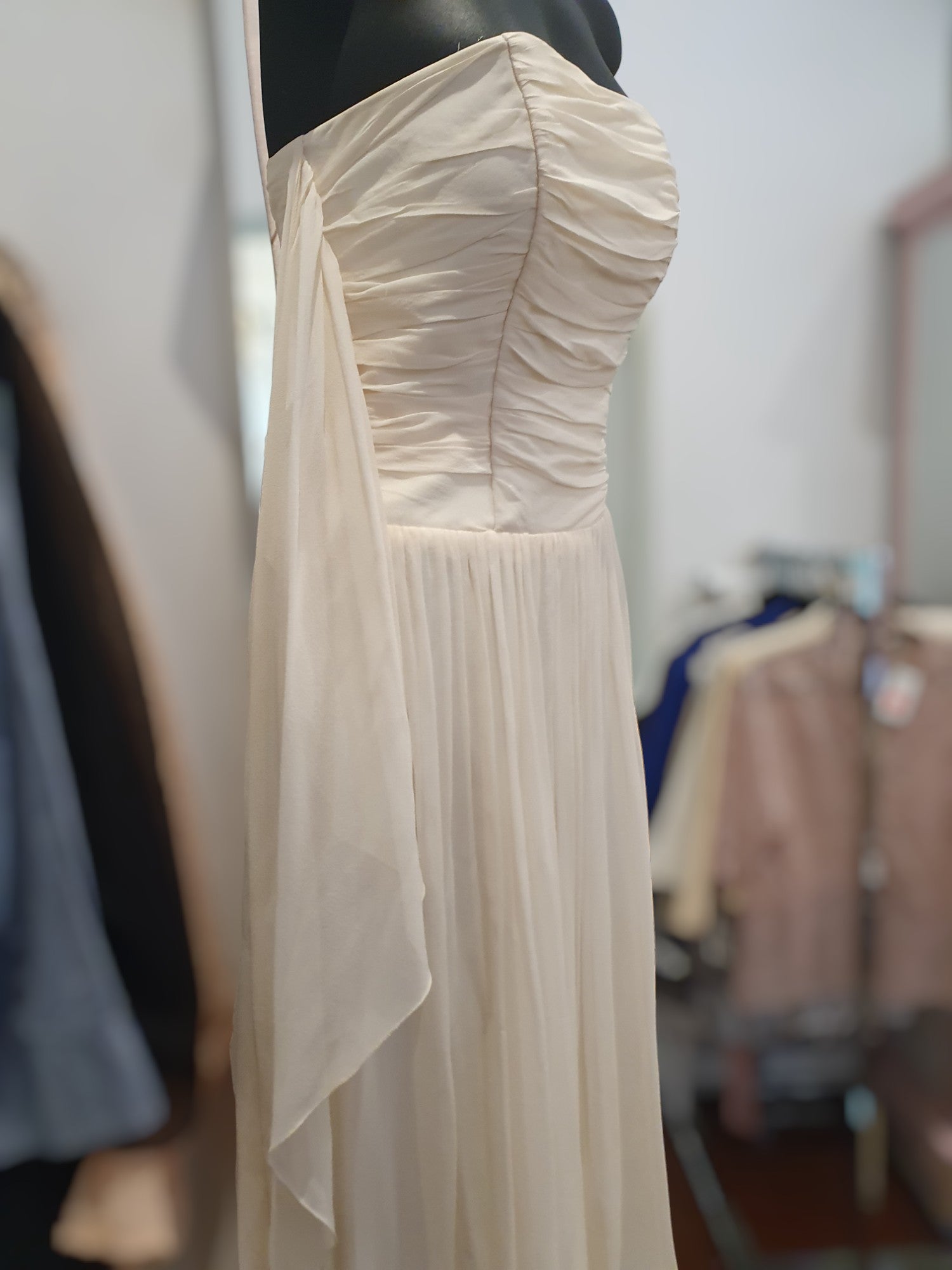 Size 8 Cream Chiffon Strapless Dress