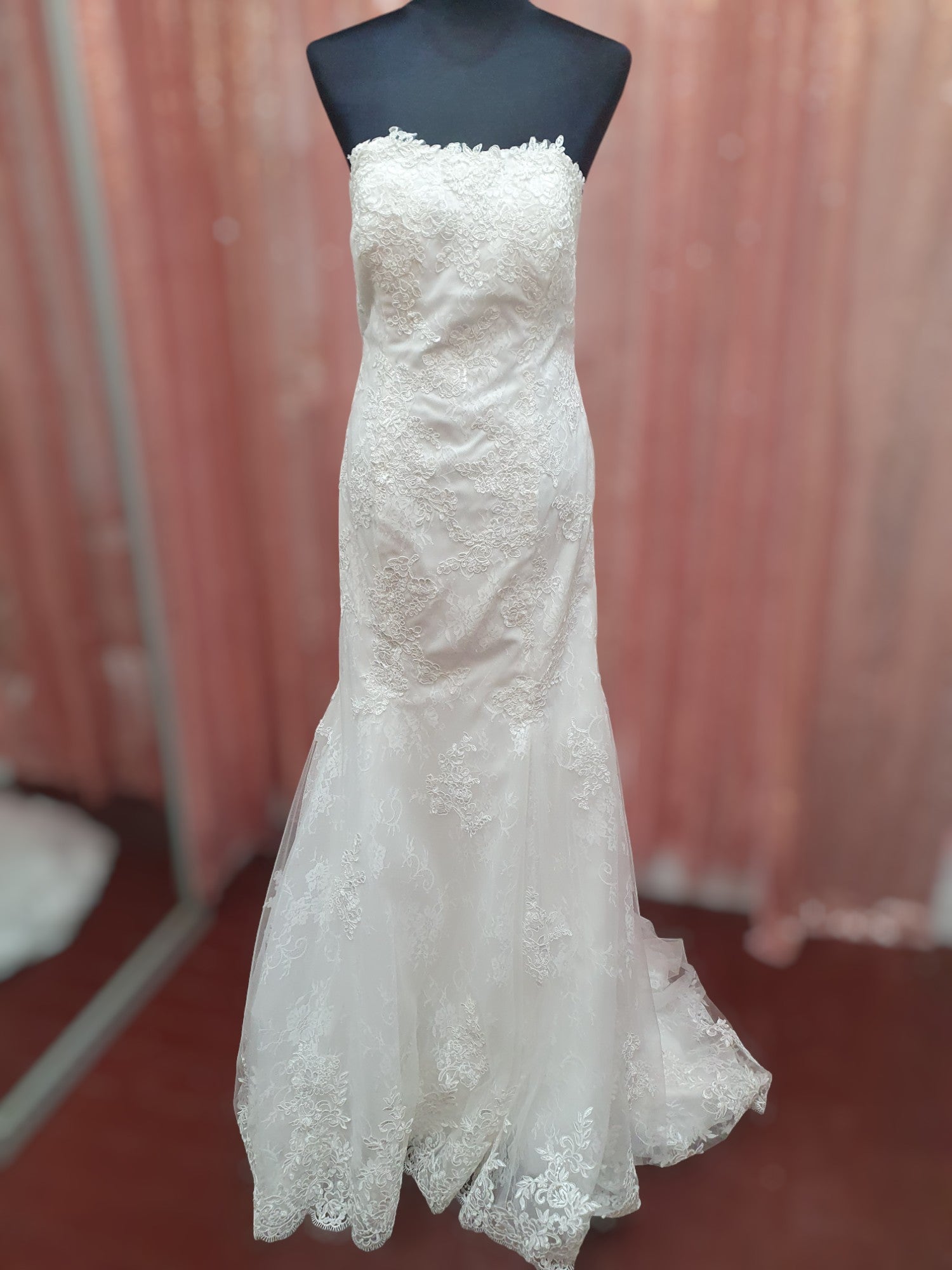 Le Vow Strapless Fit & Flare