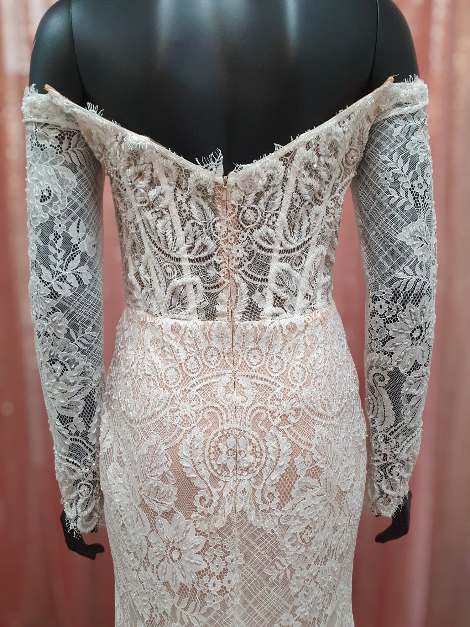 Custom Gown Size 6 Zanzis
