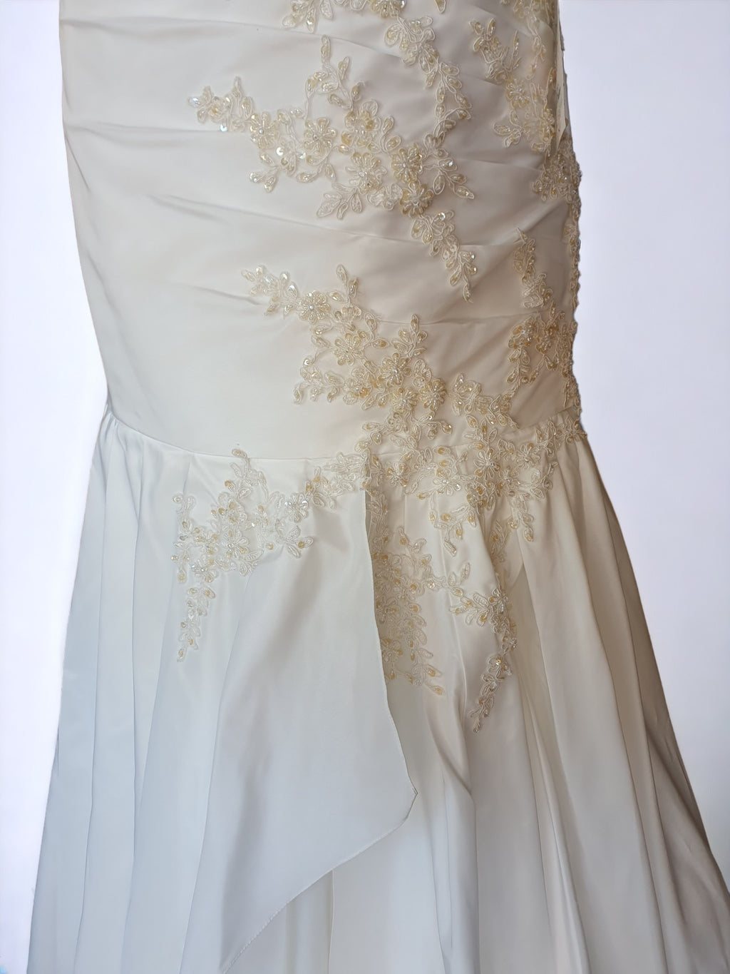 Ivory Strapless Wedding Gown