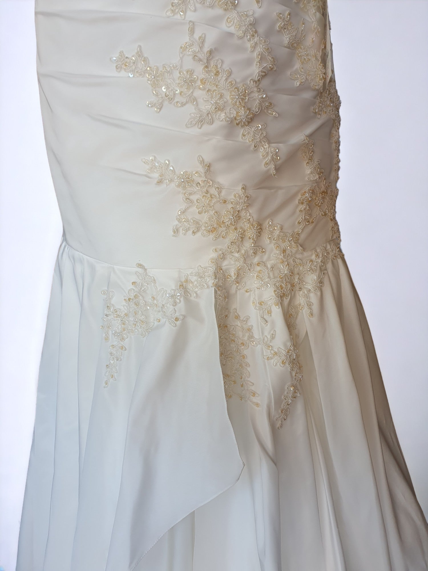 Ivory Strapless Wedding Gown