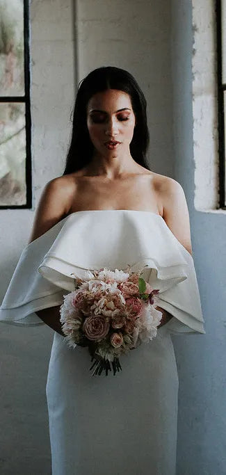 Q'unique Fenella L'Wren Fitted Gown