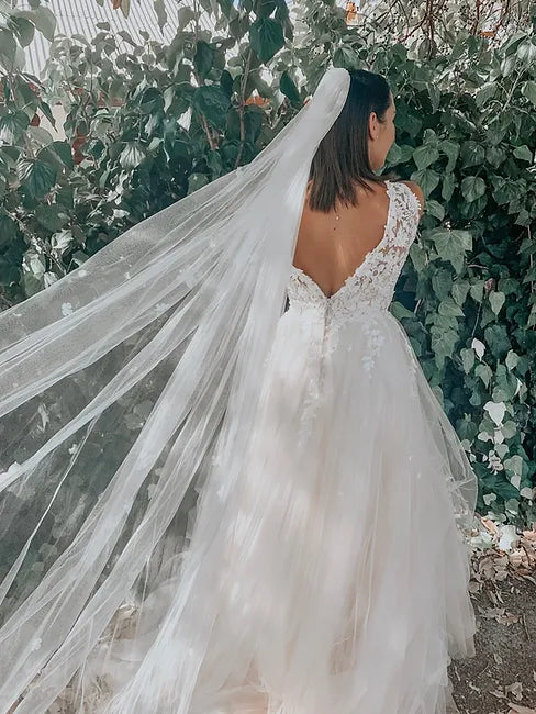 Q'Nique Westwood Ivory & Champagne Gown
