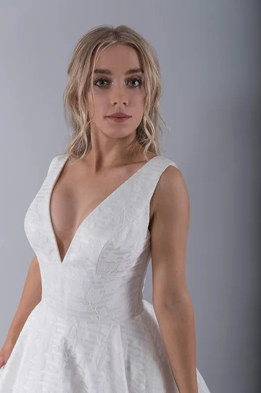 Q'nique Wellesley A-line Gown