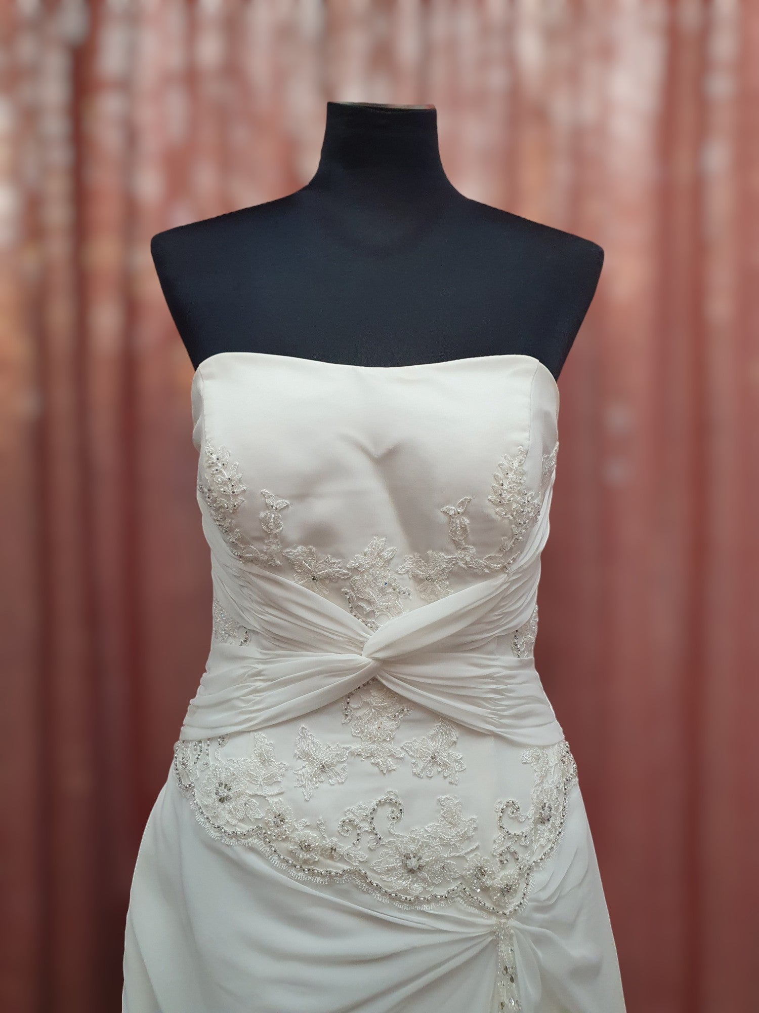 Size 16 Strapless Sweetheart Gown